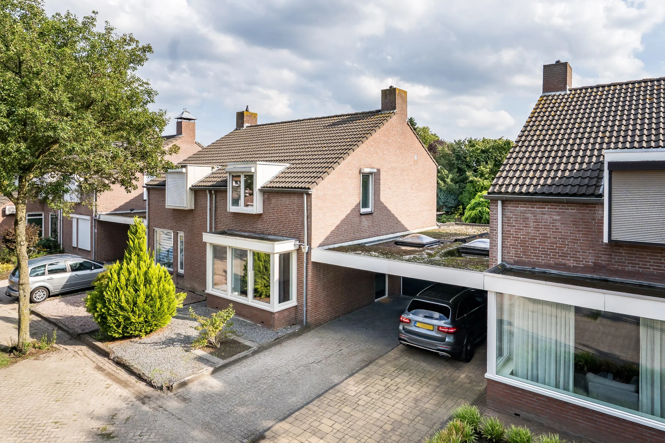 Geschakelde 2-onder-1-kapwoning Gentiaanstraat 9 Weert