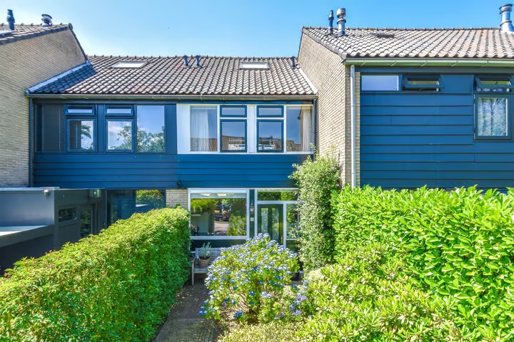 Tussenwoning Bisschopswaarde 25 in Laren