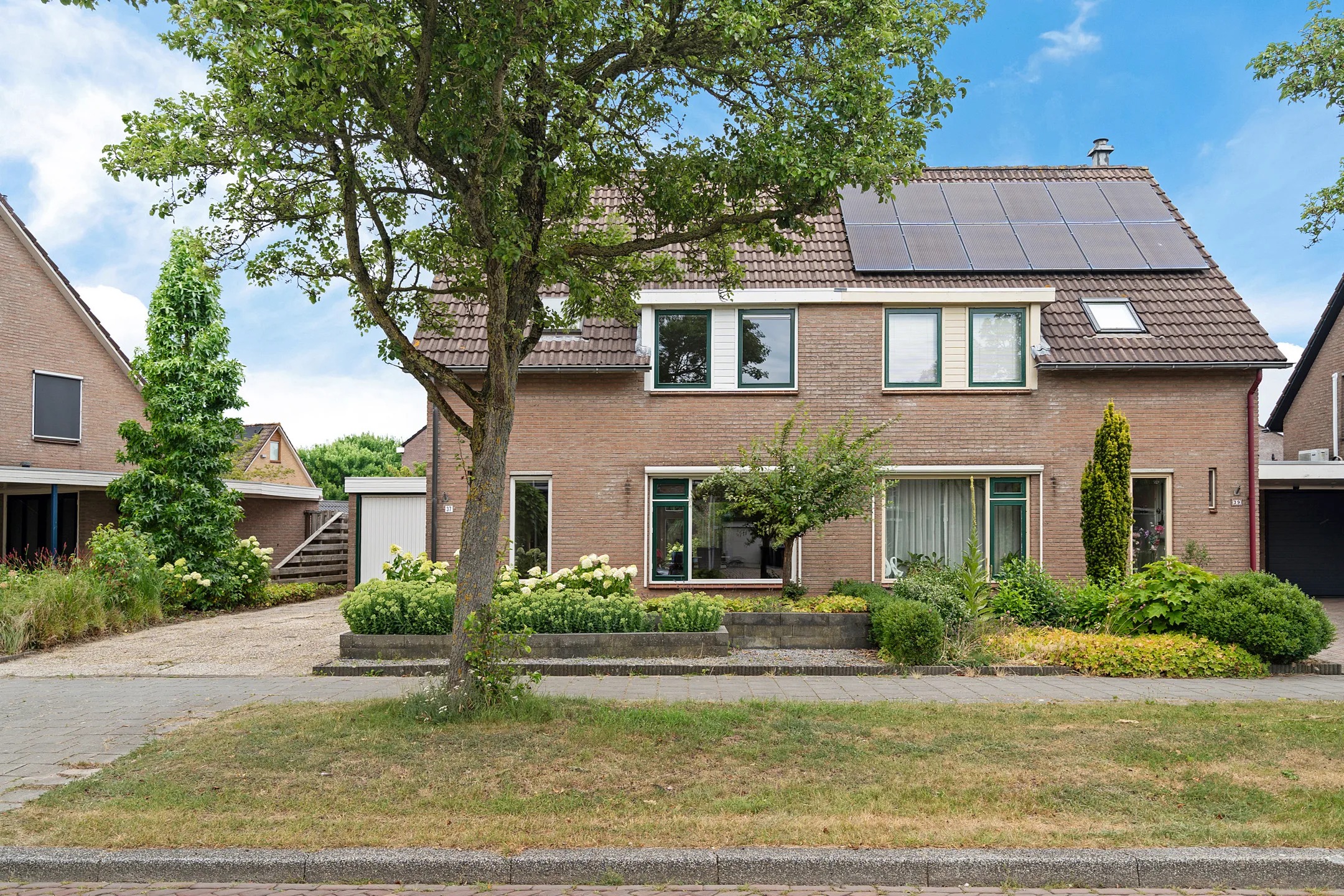 2-onder-1-kapwoning Noordsingel 37 in Swifterbant