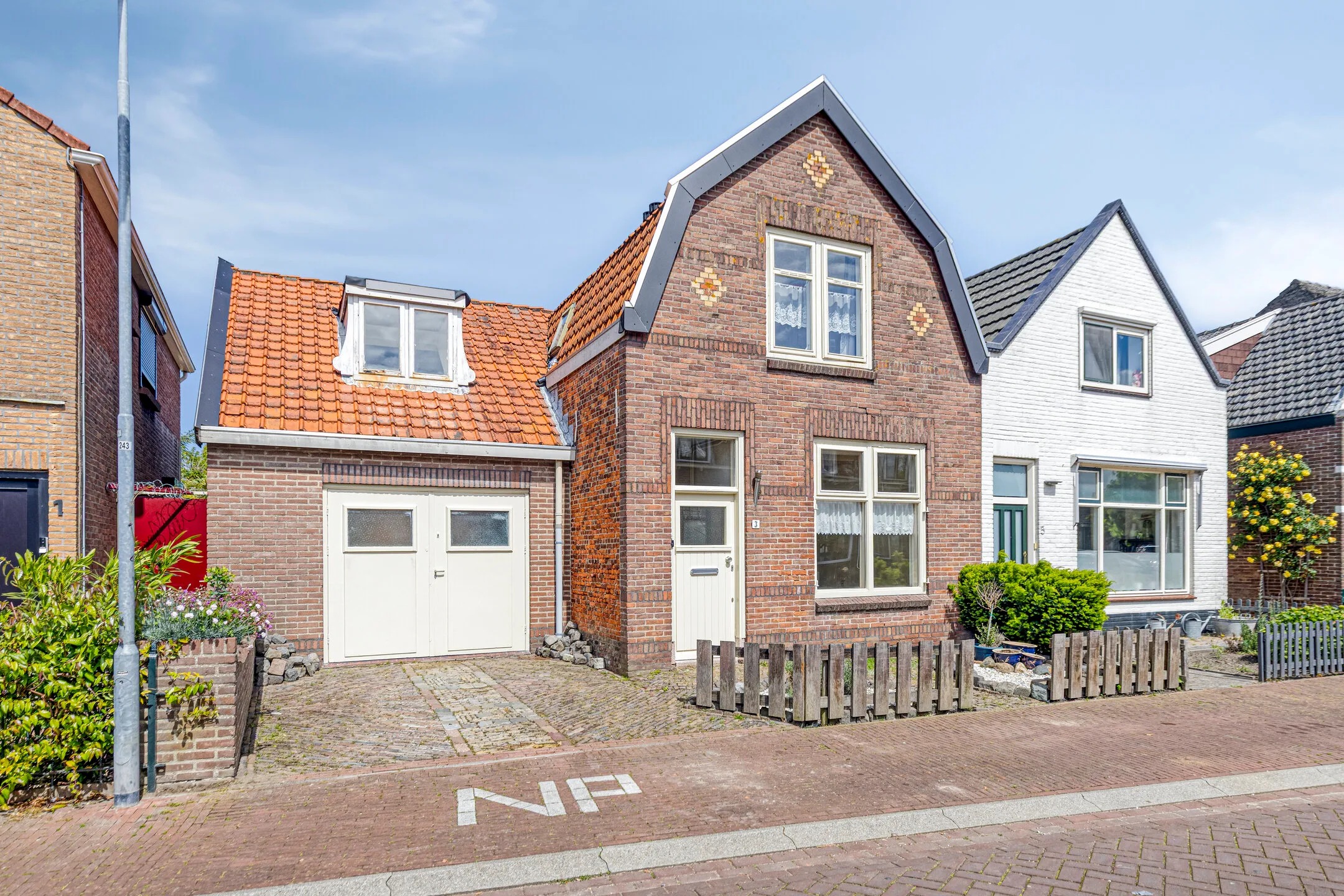 Halfvrijstaande woning J.I. Sandersestraat 3 in Oost-Souburg