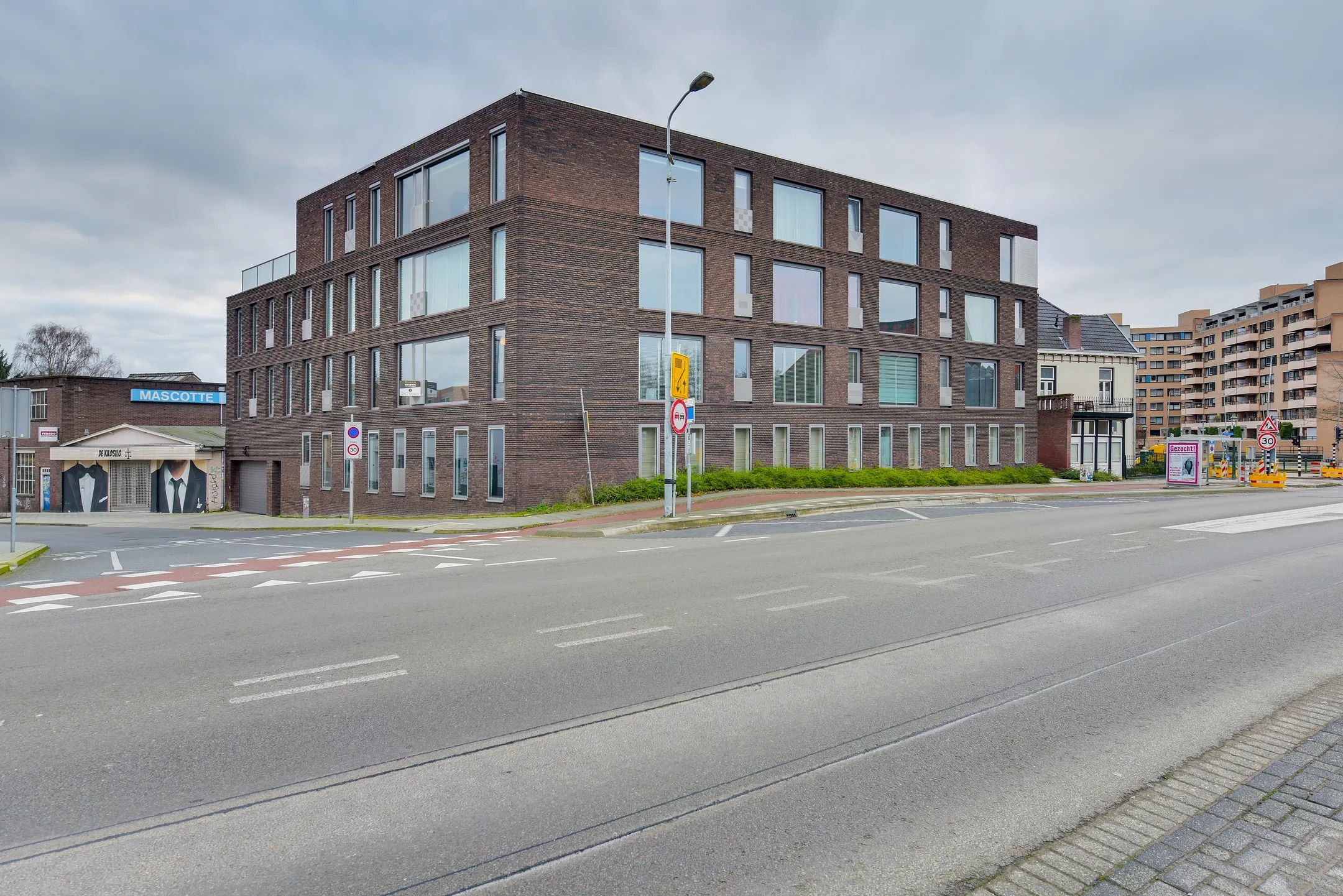 Galerijflat Kanaaldijk-Zuid 39 in Eindhoven