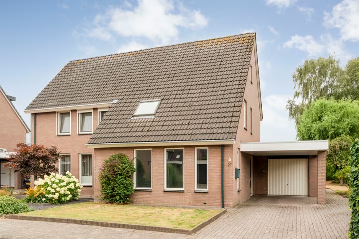 2-onder-1-kapwoning Céline Kuypersstraat 27 in Coevorden