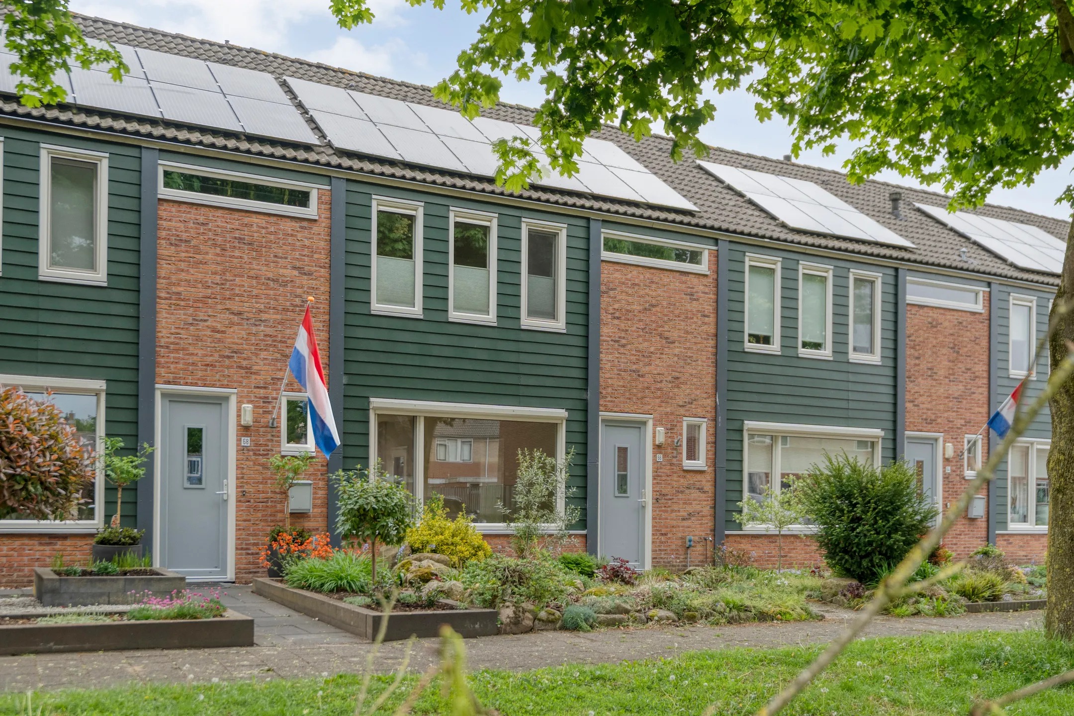 Tussenwoning Esdoornstraat 66 in Raalte