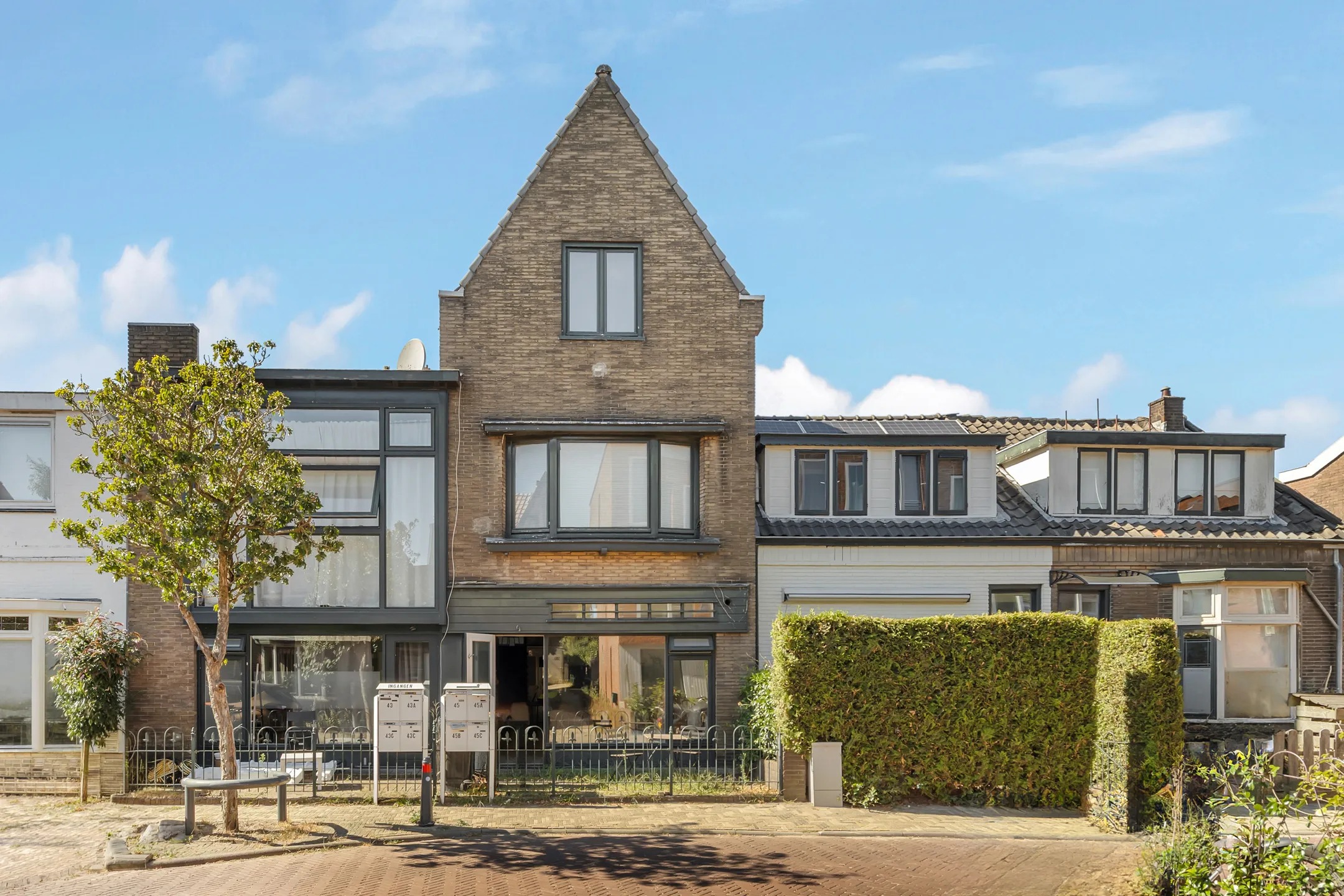 Beneden + bovenwoning Hoge Larenseweg 45 B in Hilversum