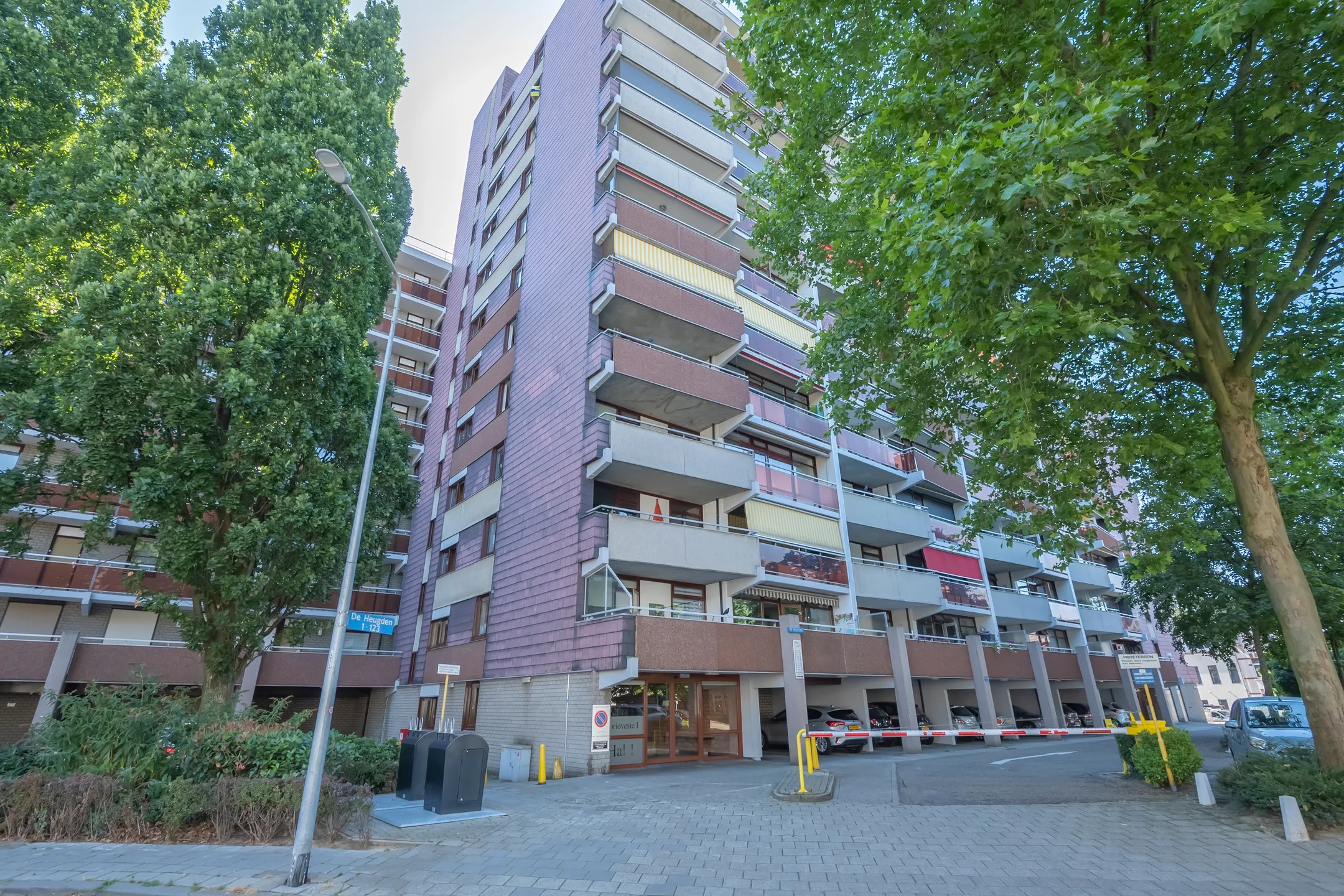 Galerijflat De Heugden 51 in Heerlen