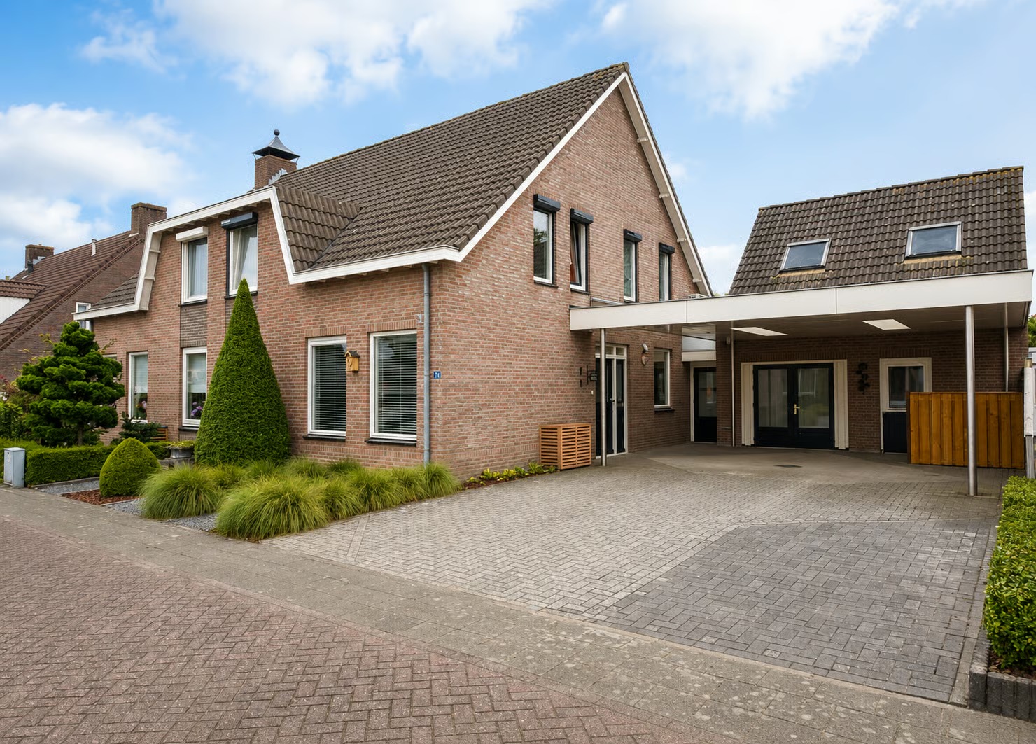 2-onder-1-kapwoning Robert Kochstraat 24 in Deurne