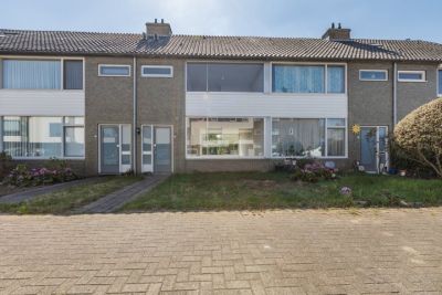 Eengezinswoning, tussenwoning van der Nootstraat 36 in Grave