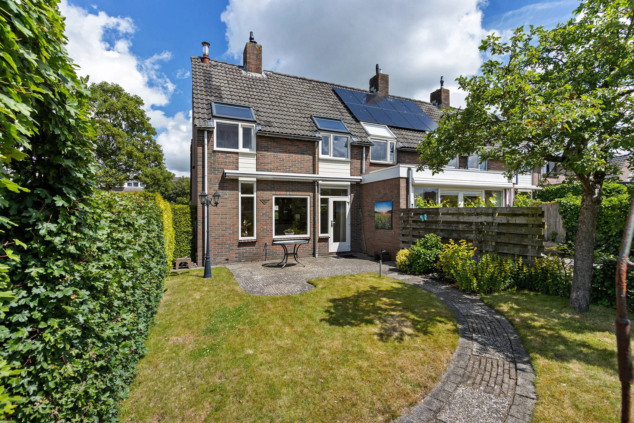 Hoekwoning Weideflora 214 in Leeuwarden