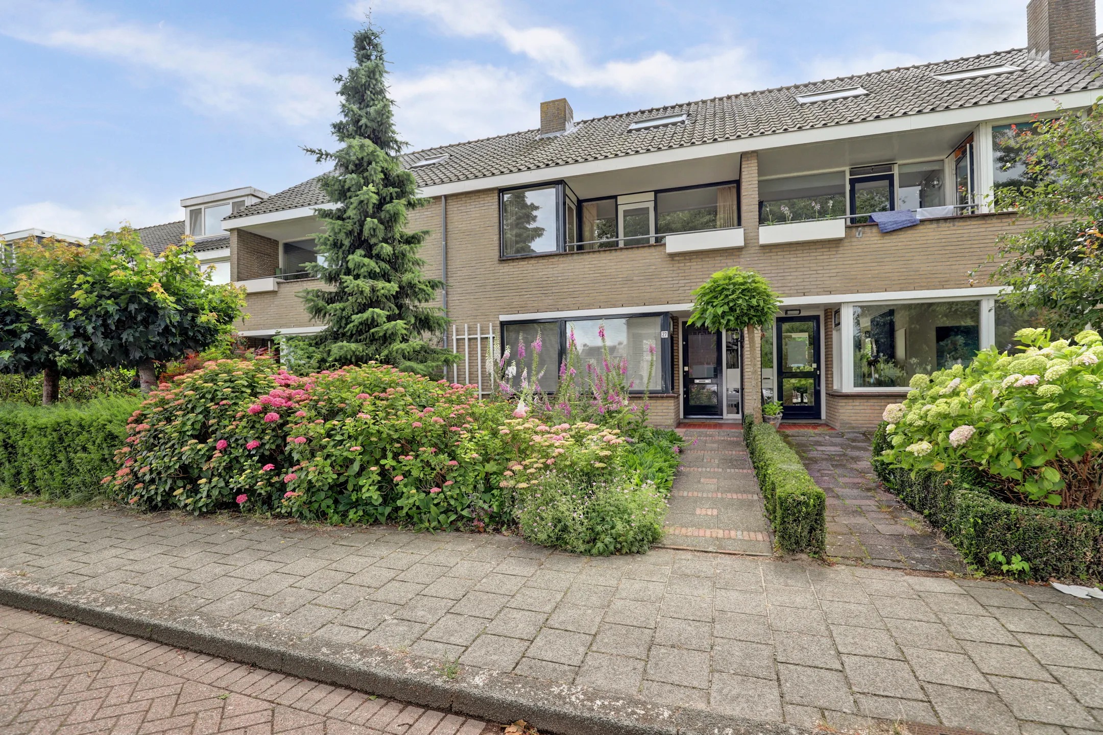 Tussenwoning Vuurdoornlaan 27 in Gouda