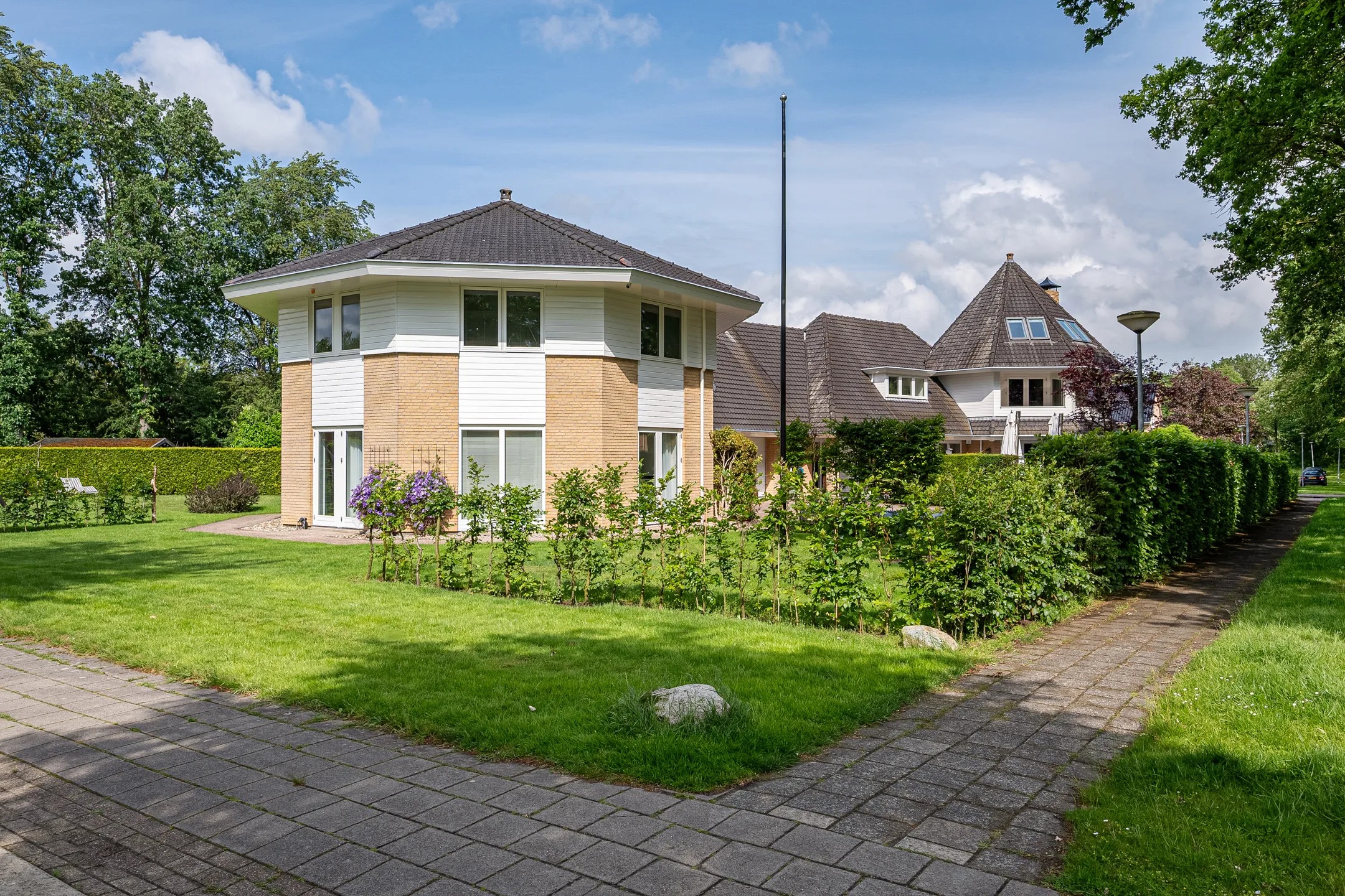 Vrijstaande woning Holtkampen 1 in Vries