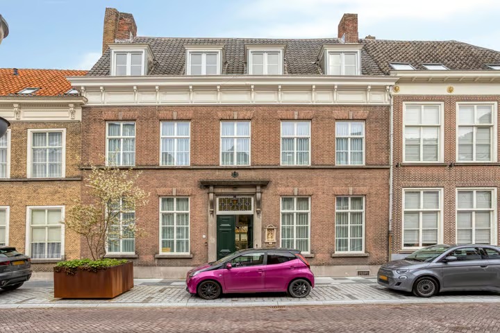 Tussenwoning Steenstraat 22 in Hulst