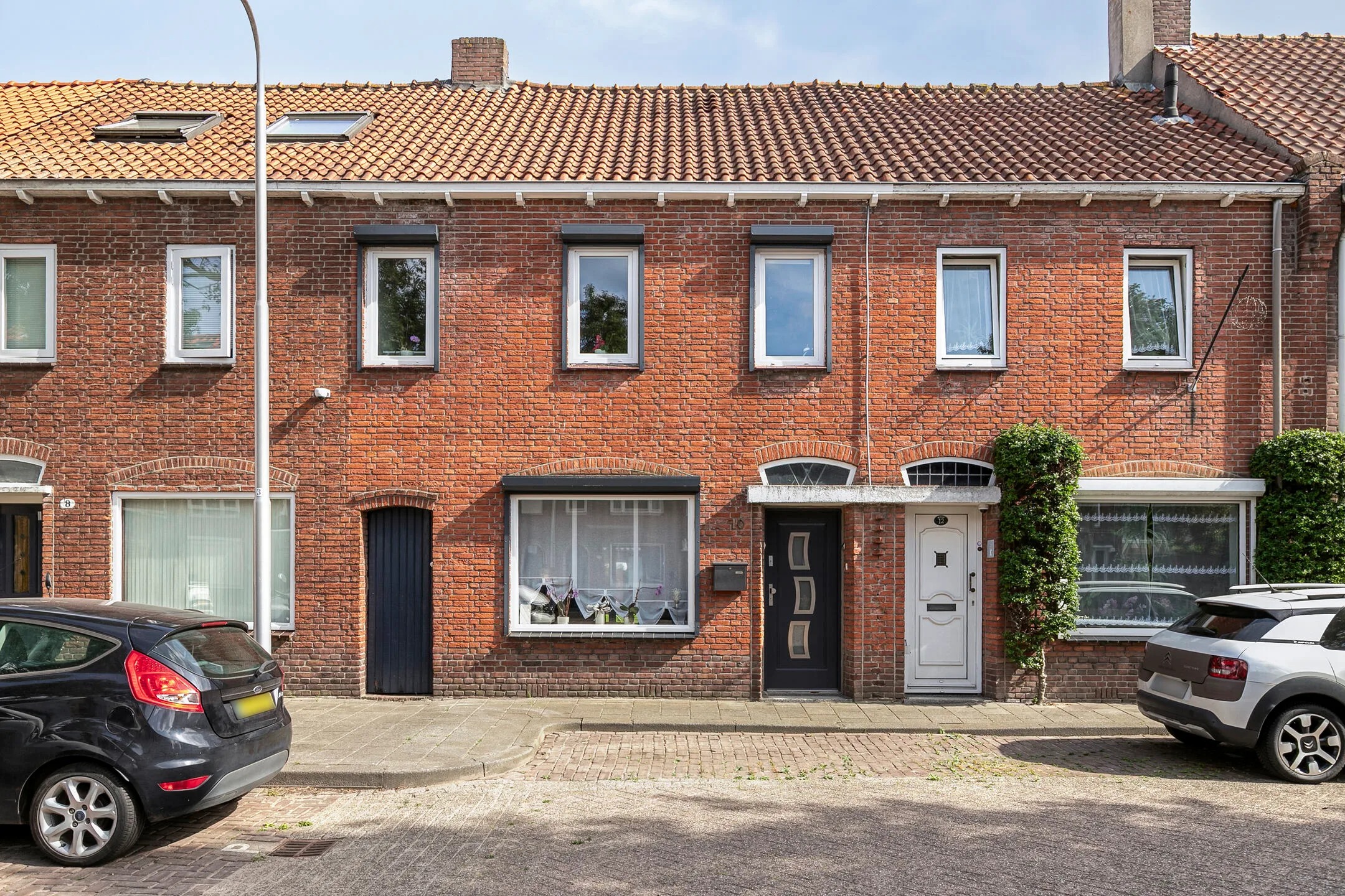 Tussenwoning Van Linschotenstraat 10 Tilburg