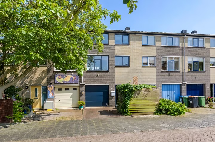Tussenwoning Marie Jungiusstraat 25 in Velserbroek