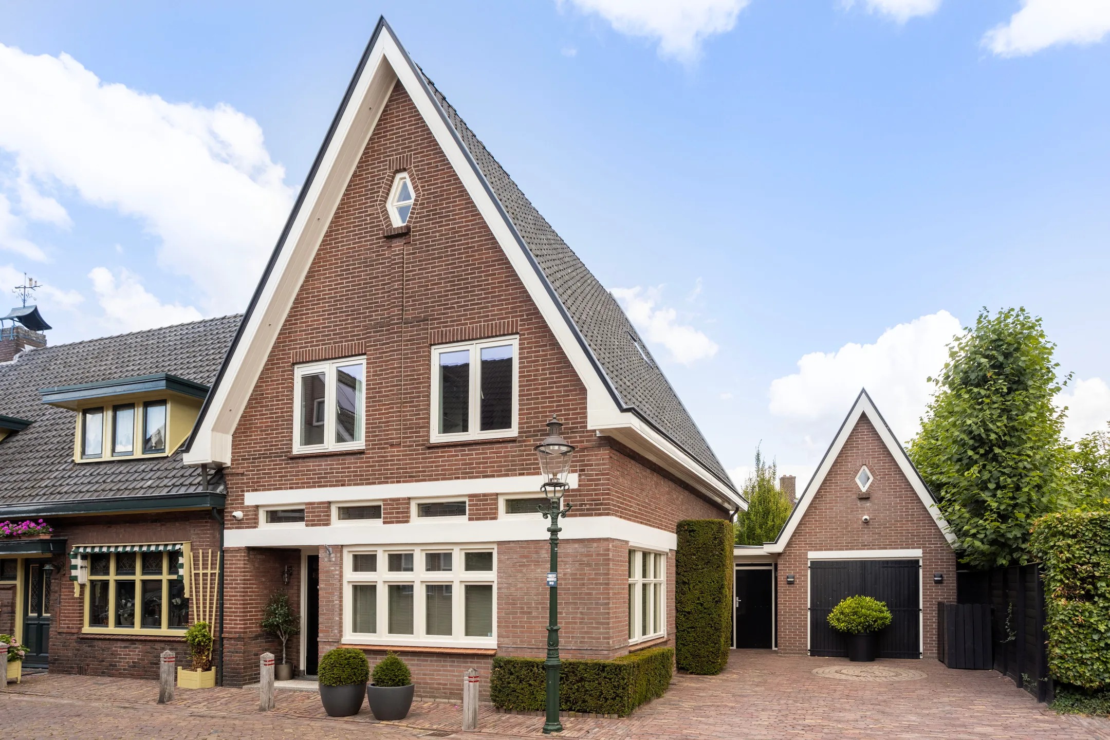 Geschakelde woning Abraham ten Catestraat 7 in Borne
