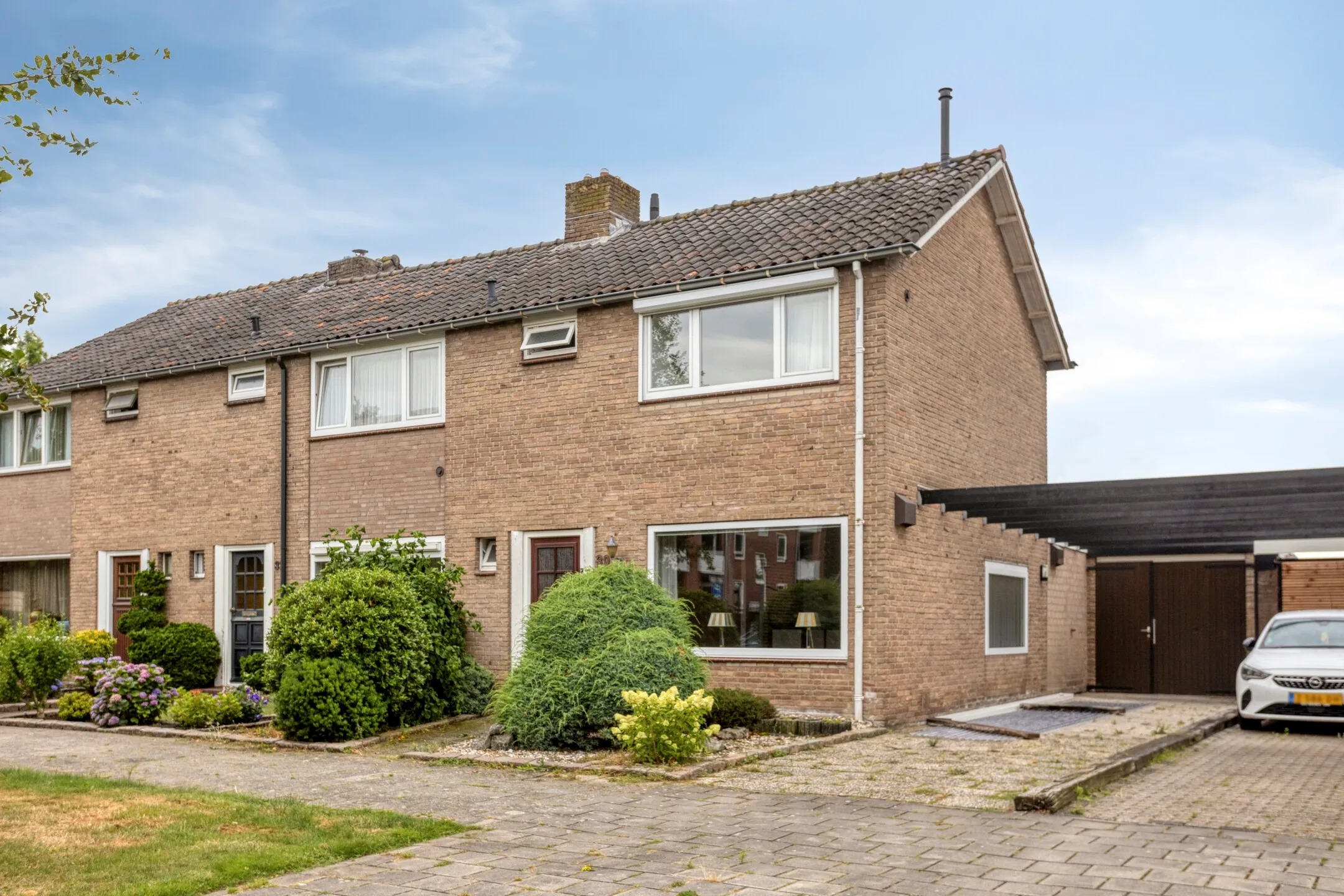Hoekwoning Hobbemastraat 30 in Oldenzaal