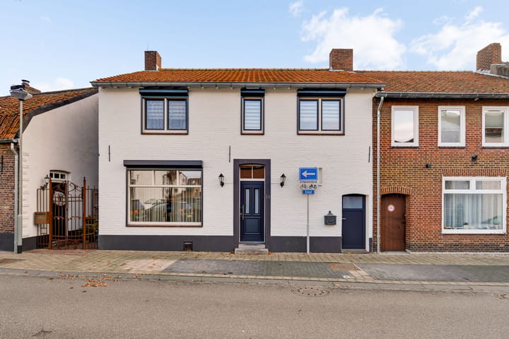 Halfvrijstaande woning Eind 14 in Thorn