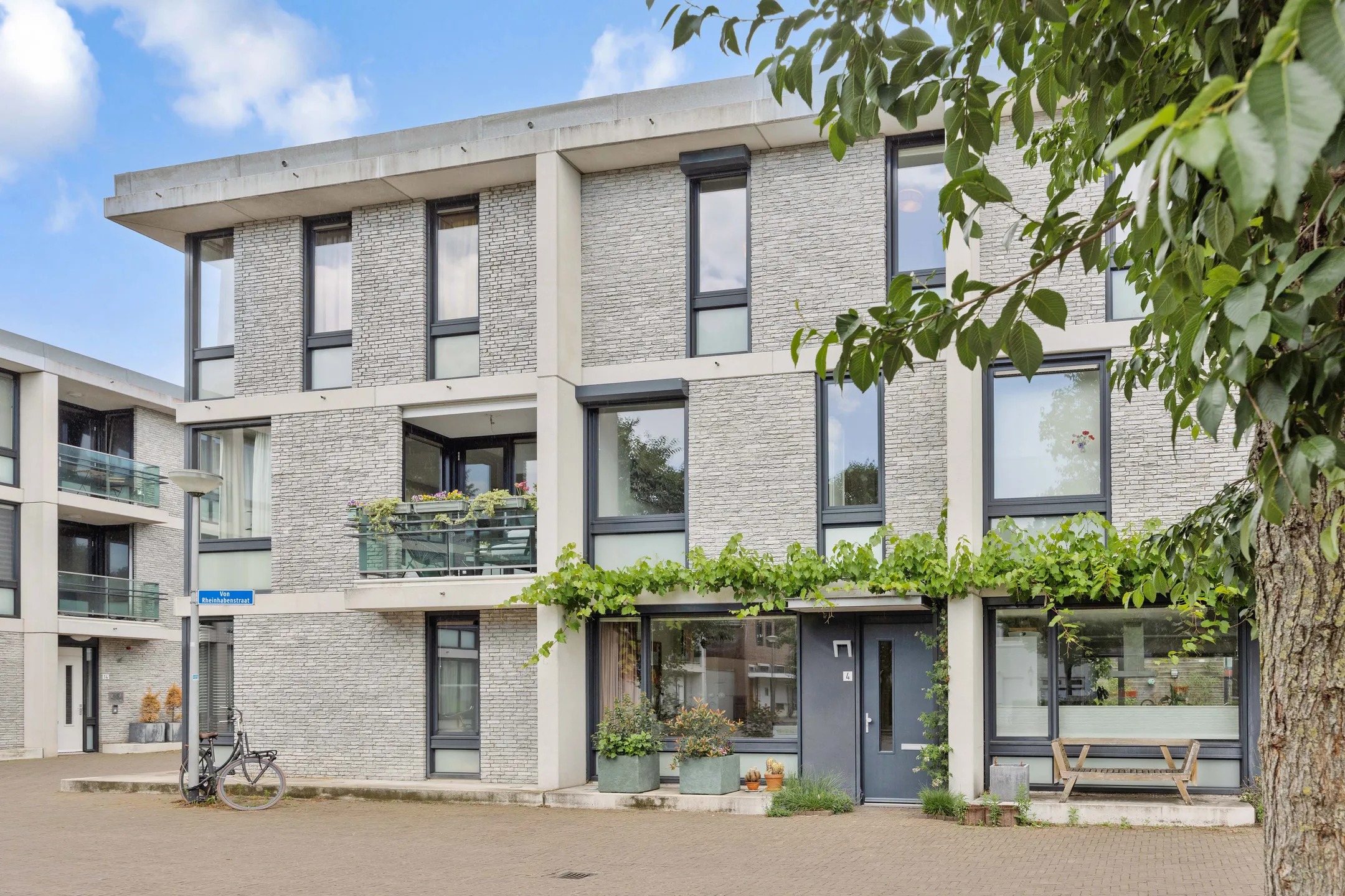 Tussenwoning Von Rheinhabenstraat 4 in 's-Hertogenbosch
