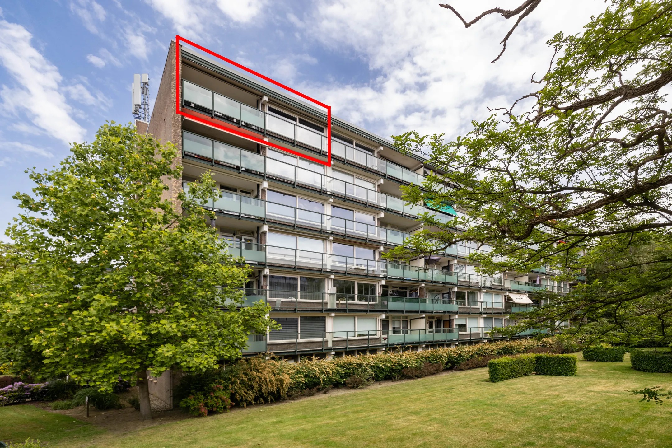 Galerijflat Frerikshuislaan 205 in Almelo