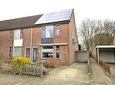 Hoekwoning Lutterveldweg 12 in Schuinesloot