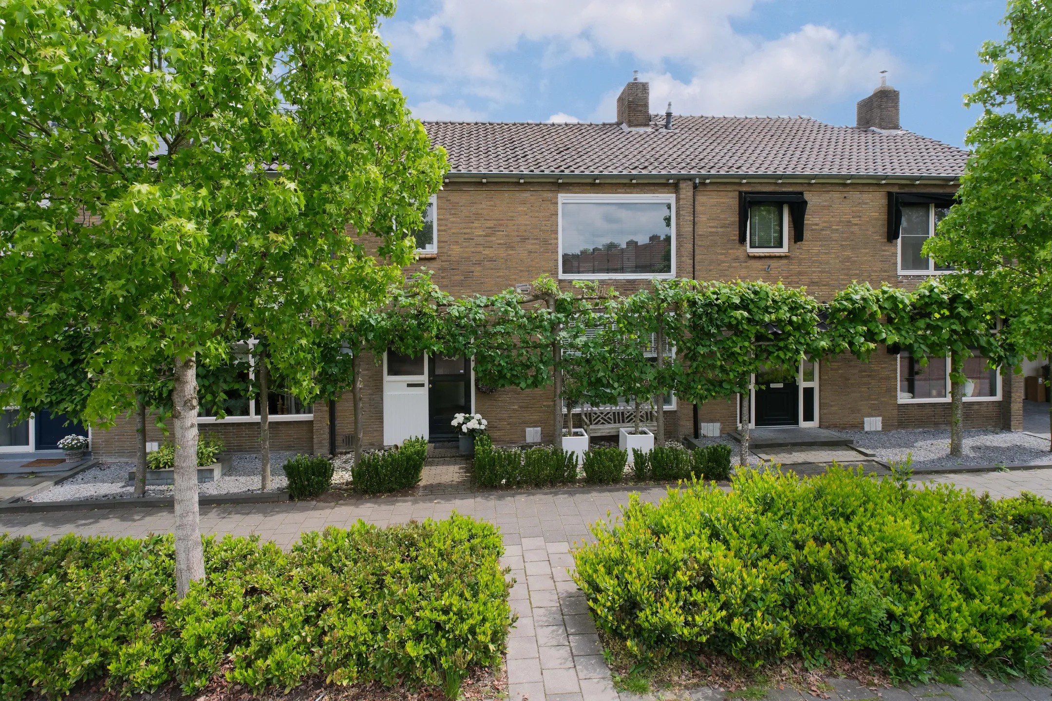 Tussenwoning Thomas Ainsworthlaan 29 in Almelo