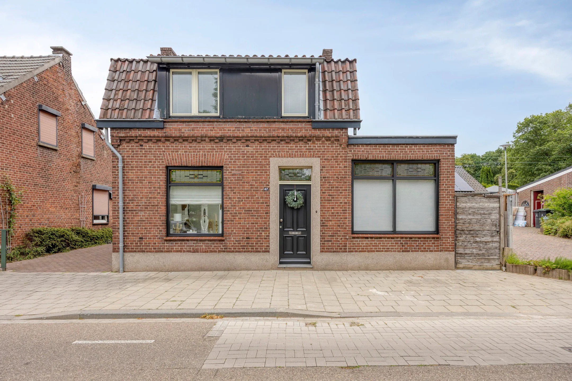 Vrijstaande woning Burgemeester Thomas Wackersstraat 67 in Roermond