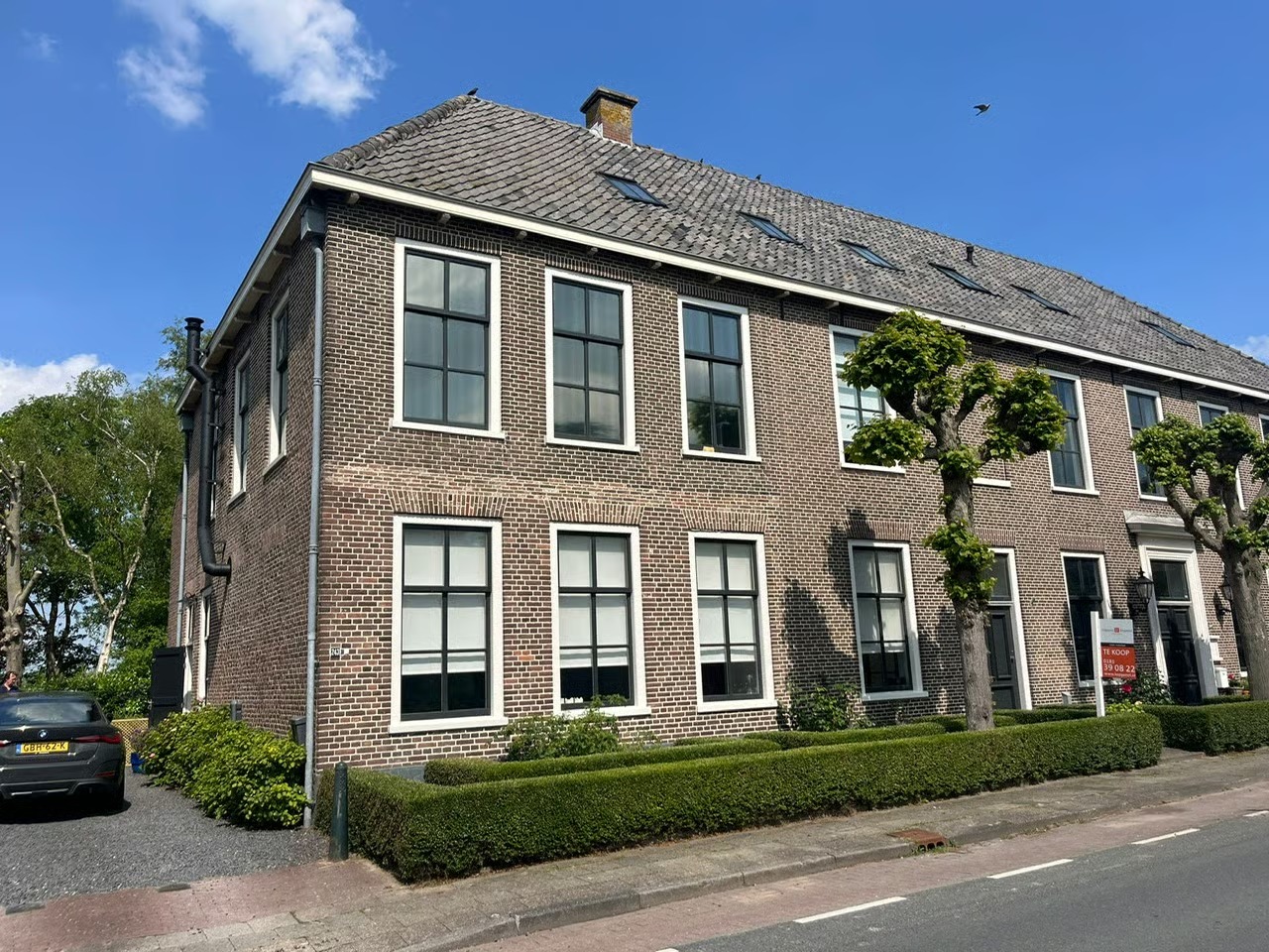 Halfvrijstaande woning Rijksstraatweg 243 in Hellevoetsluis