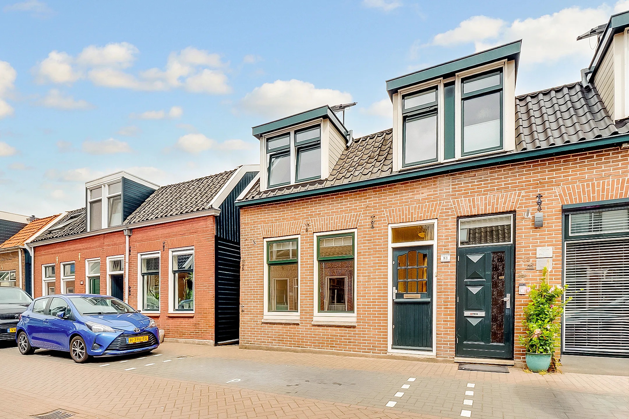 2-onder-1-kapwoning Schoolmeestersstraat 83 in Zaandam