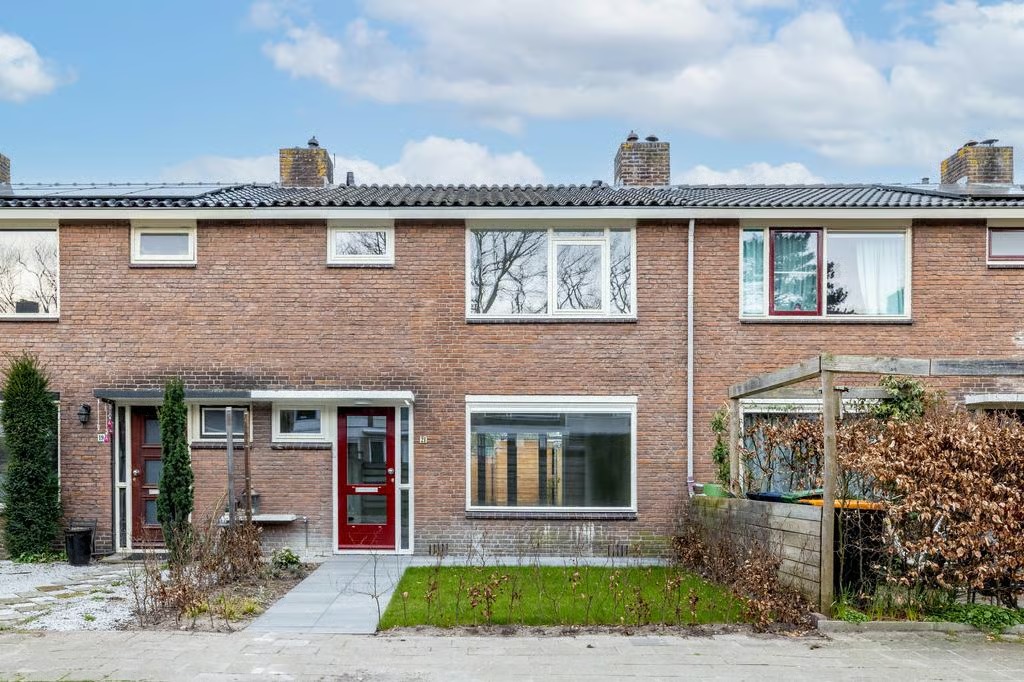 Tussenwoning Dr. Engelhardlaan 21 in Den Dolder