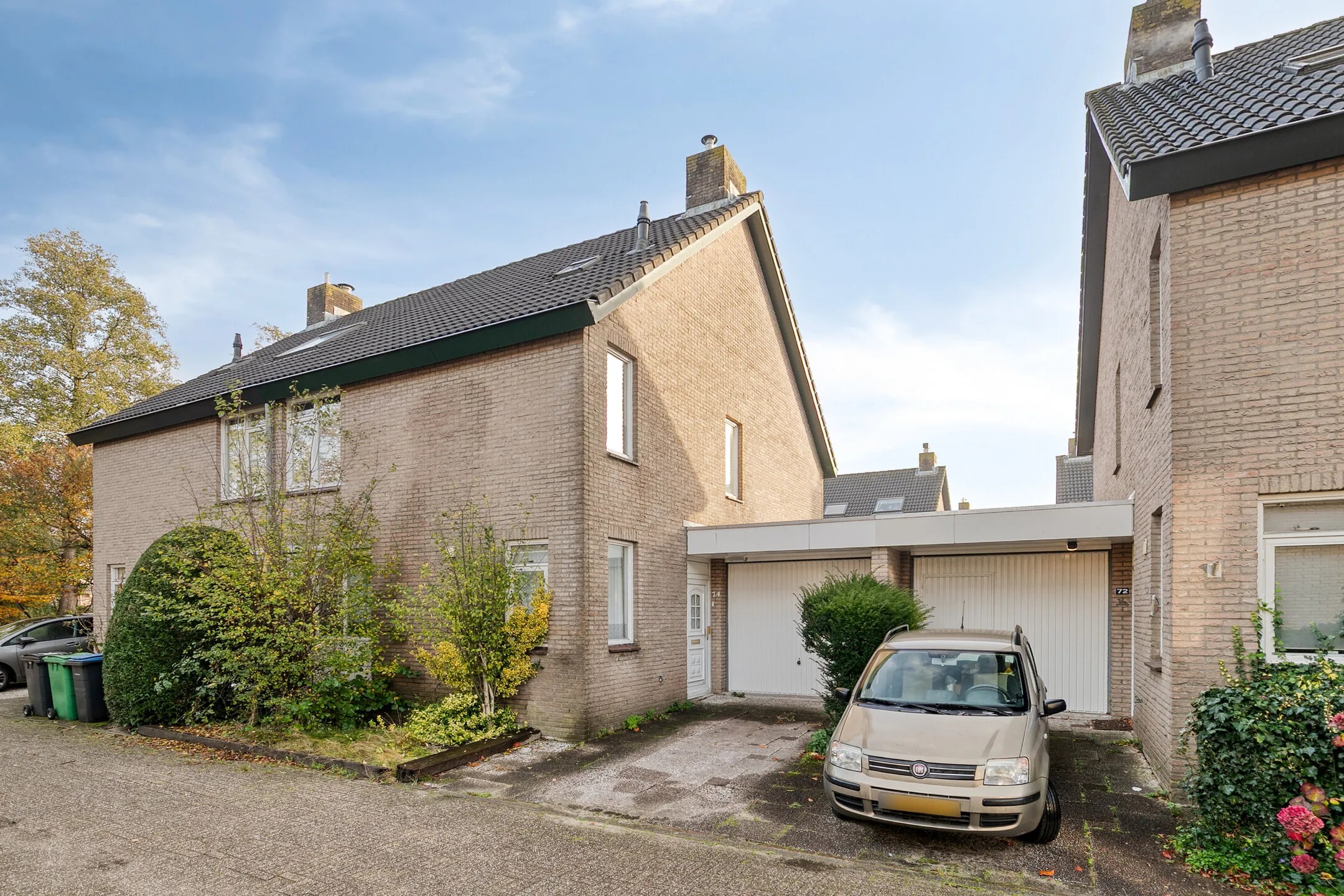 Geschakelde 2-onder-1-kapwoning Valreep 74 in Amstelveen