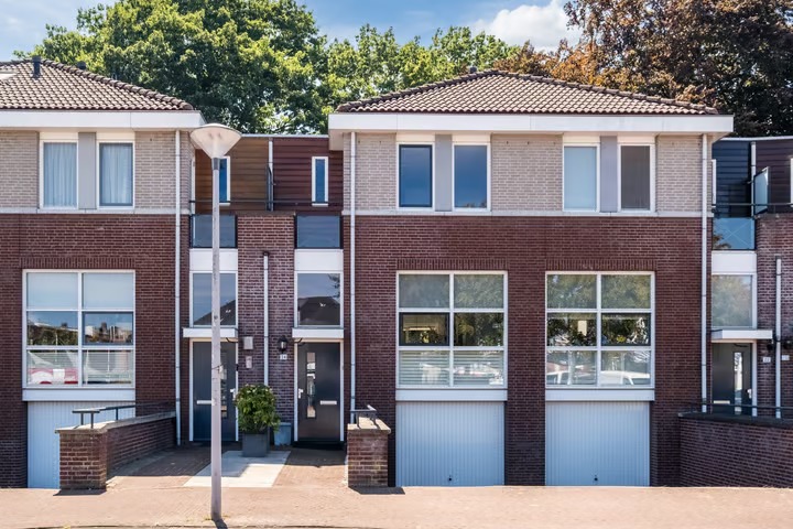 Geschakelde woning (split-level woning) Kruisstraat 24 Reusel