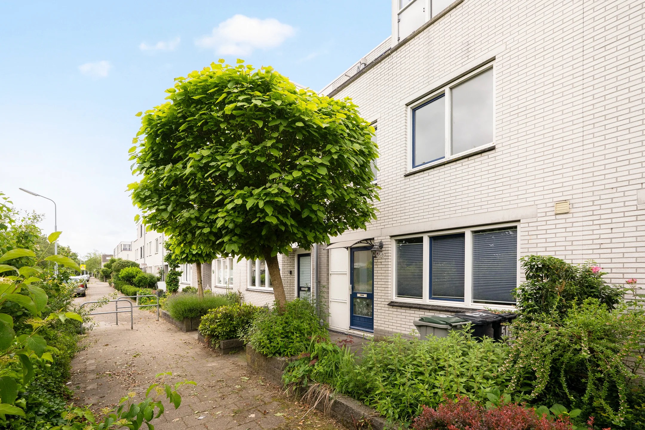 Tussenwoning Betsy Perkstraat 58 in Hoofddorp