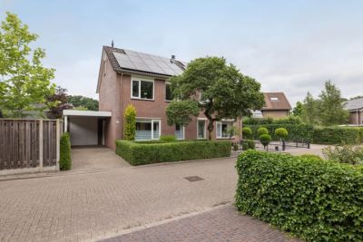 Eengezinswoning, 2-onder-1-kapwoning Pastoor Eppinkstraat 73 in Hengelo