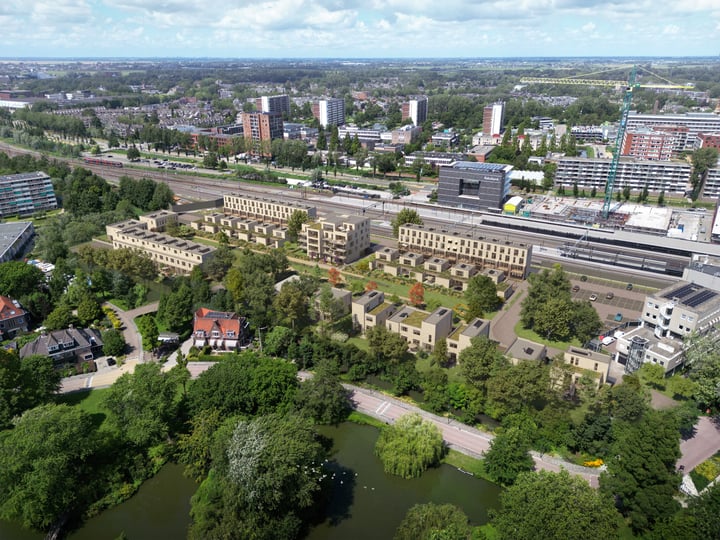 Eengezinswoning, 2-onder-1-kapwoning Stationsplein 11 Gouda