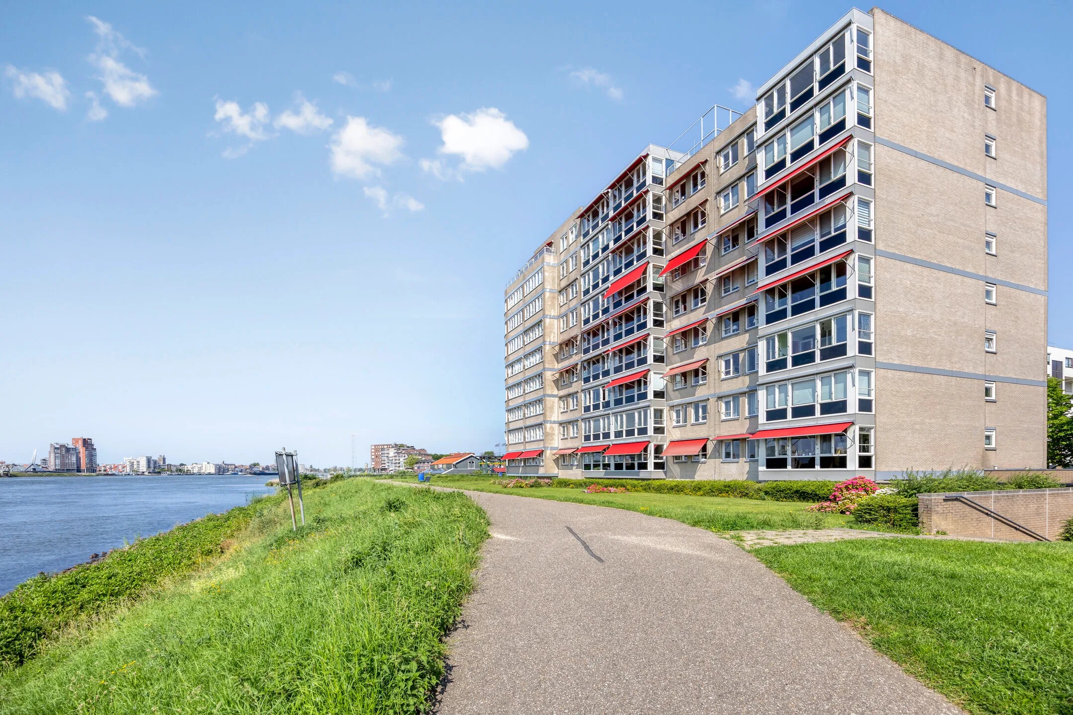 Portiekflat Pontonniersweg 185 in Papendrecht