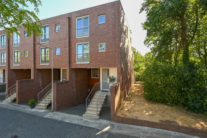 Eindwoning Nelson Mandelalaan 102 in Zeist