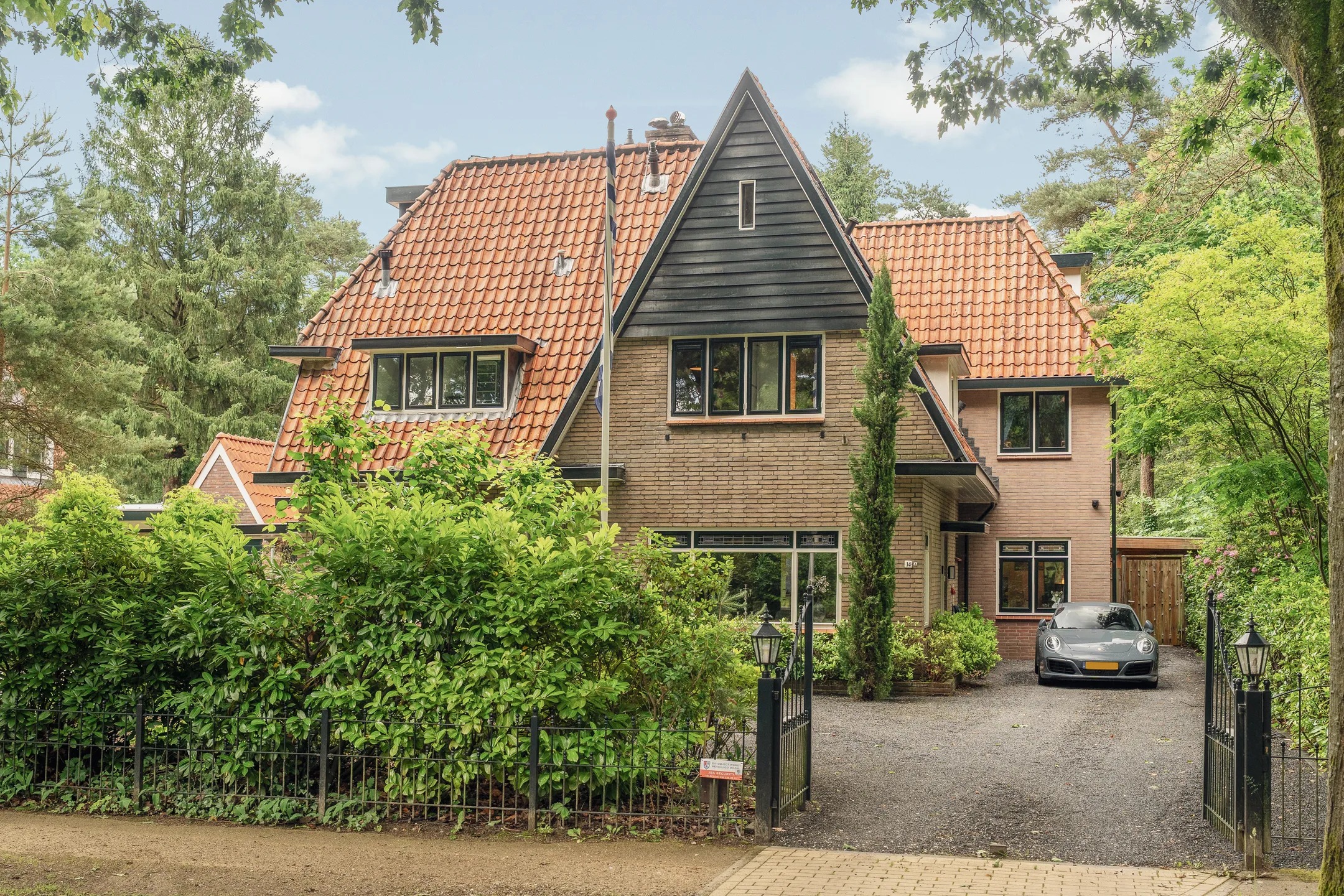 Halfvrijstaande woning Tolhuislaan 14 A in Bosch en Duin