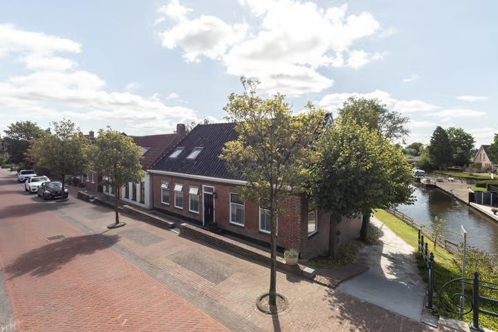 Vrijstaande woning Hoofdstraat 32 Niezijl