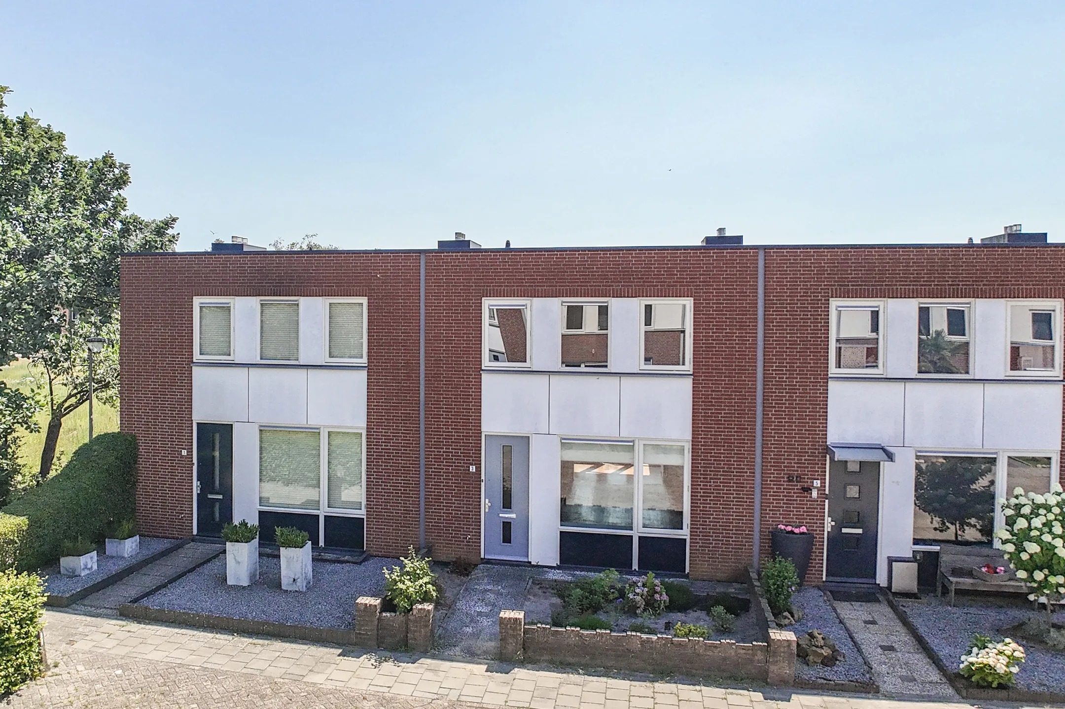 Tussenwoning Van Veldekestraat 3 in Oosterhout