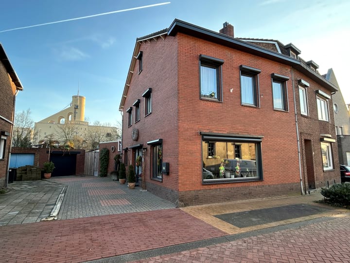 Halfvrijstaande woning Nullanderstraat 97 in Kerkrade