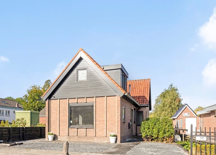 Eengezinswoning, vrijstaande woning Noordeinde 4 in Landsmeer