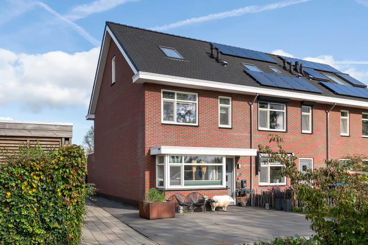 Hoekwoning Spijkse Kweldijk 104 c in Spijk