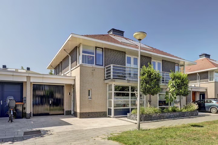 2-onder-1-kapwoning Sterrenlaan 41 in Waddinxveen