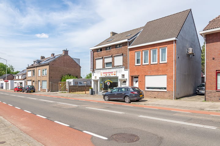 Eengezinswoning, halfvrijstaande woning (bedrijfs- of dienstwoning) Heerlerbaan 19 A in Heerlen