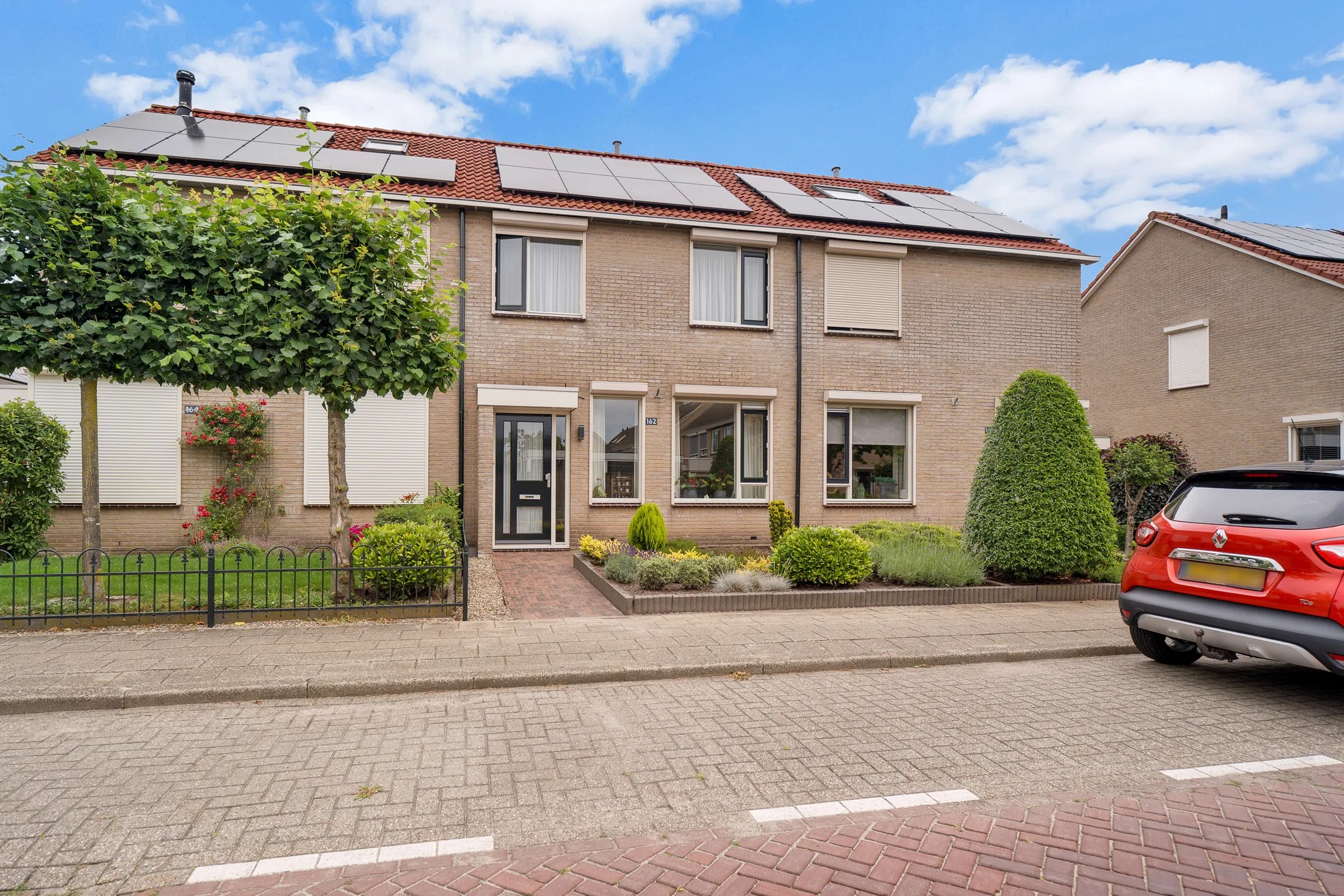 Tussenwoning Kruidenlaan 162 in Nijverdal