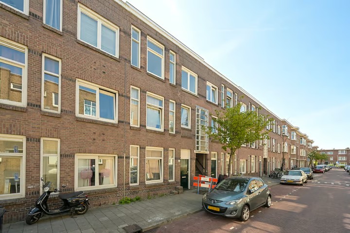 Bovenwoning Lyonnetstraat 80 in Den Haag