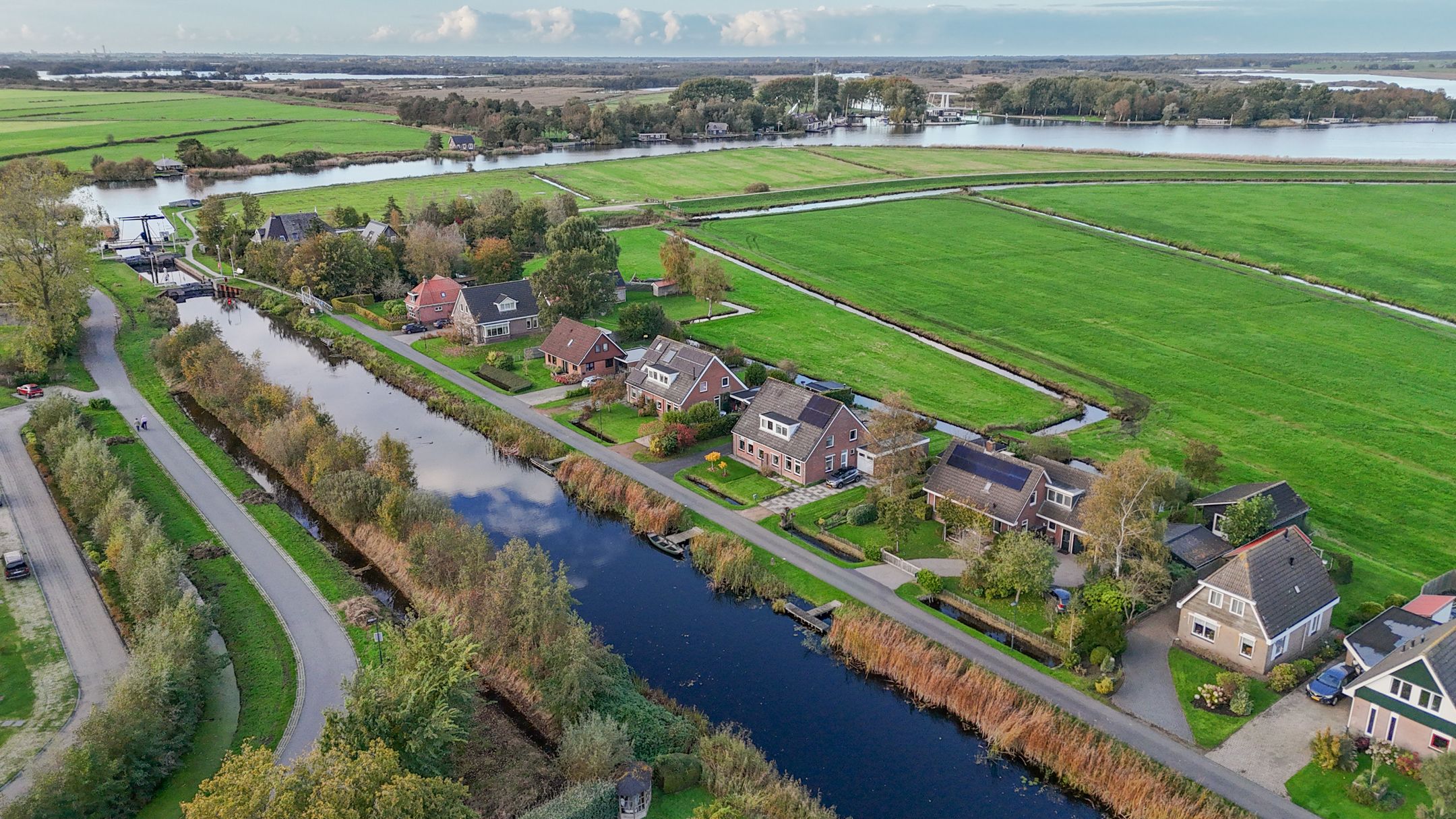 Eengezinswoning, 2-onder-1-kapwoning Slûswei 8 De Veenhoop