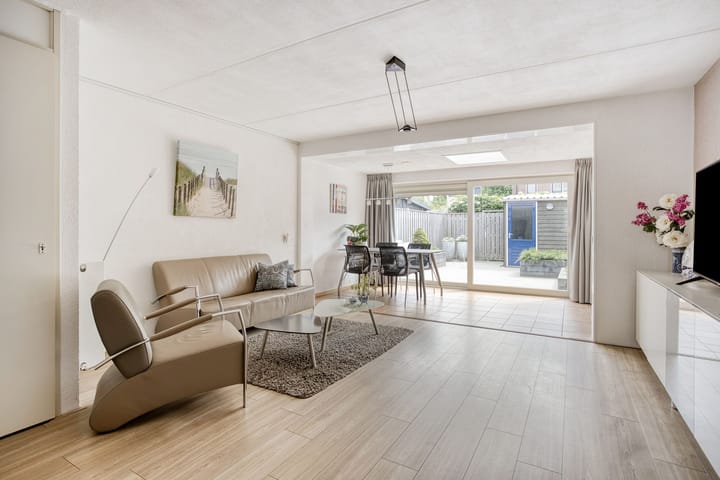 Hoekwoning Mazurkastraat 22 in Barendrecht