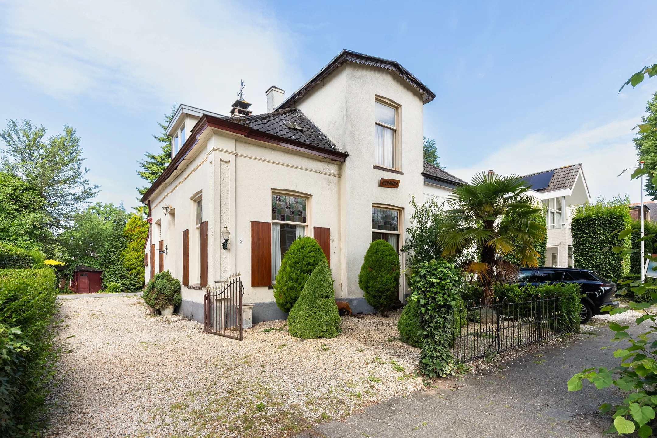 2-onder-1-kapwoning Jhr. Mr. G.W. Molleruslaan 3 in Apeldoorn