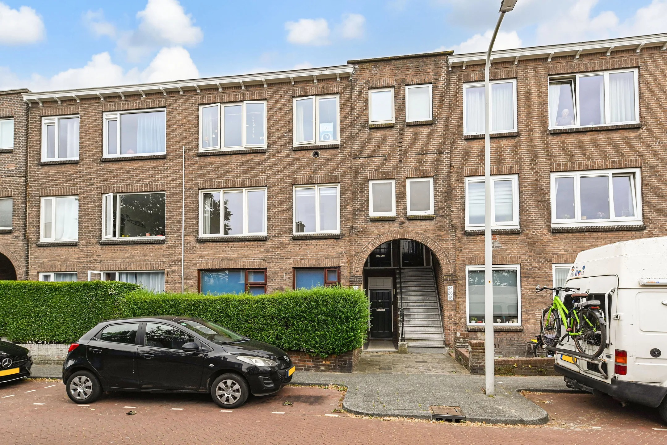 Portiekwoning Asterstraat 20 in Den Haag