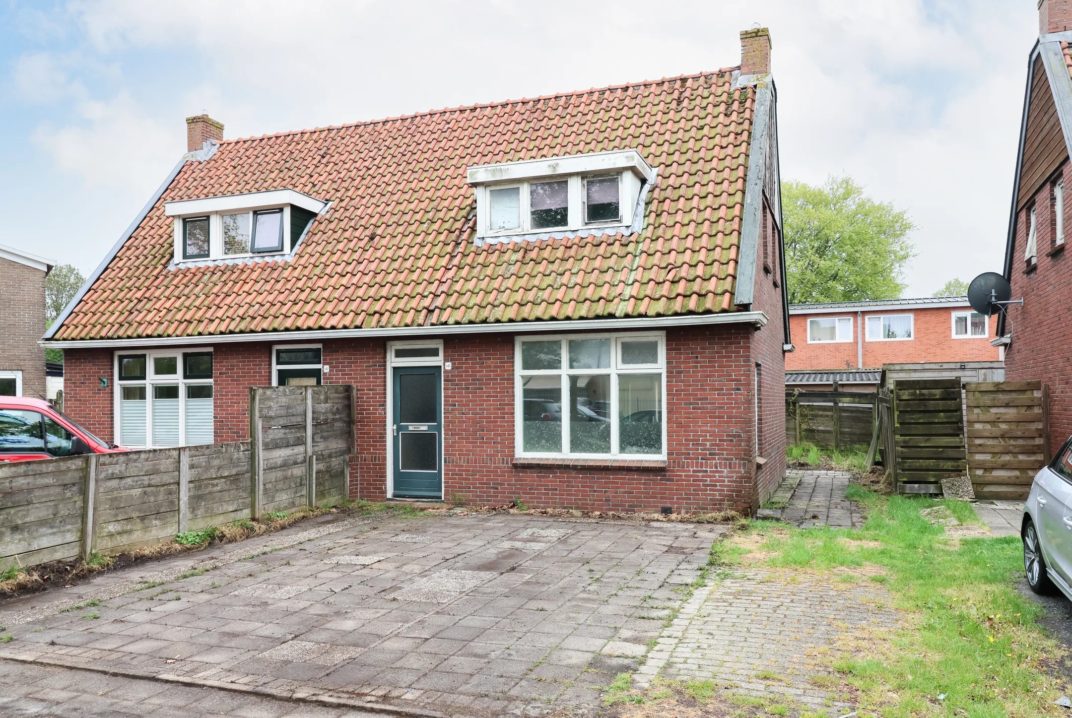 2-onder-1-kapwoning Tijnjedijk 140 in Leeuwarden